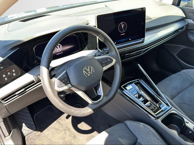 GOLF VIII VARIANT 1.5 eTSI DSG