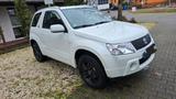 Suzuki Grand Vitara 1.6 Black and White top Zustand - Suzuki Gebrauchtwagen in Wiesbaden