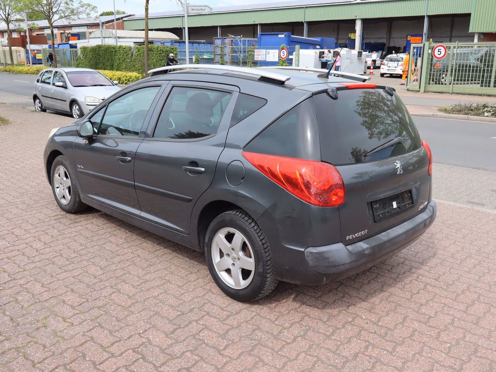 Peugeot 207 2009 — photo 7