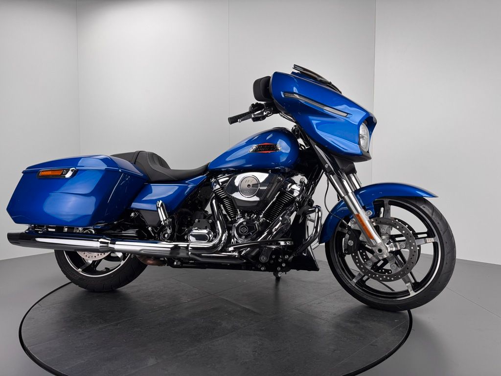 Fahrzeugabbildung Harley-Davidson STREET GLIDE *NEUWERTIG *5HD