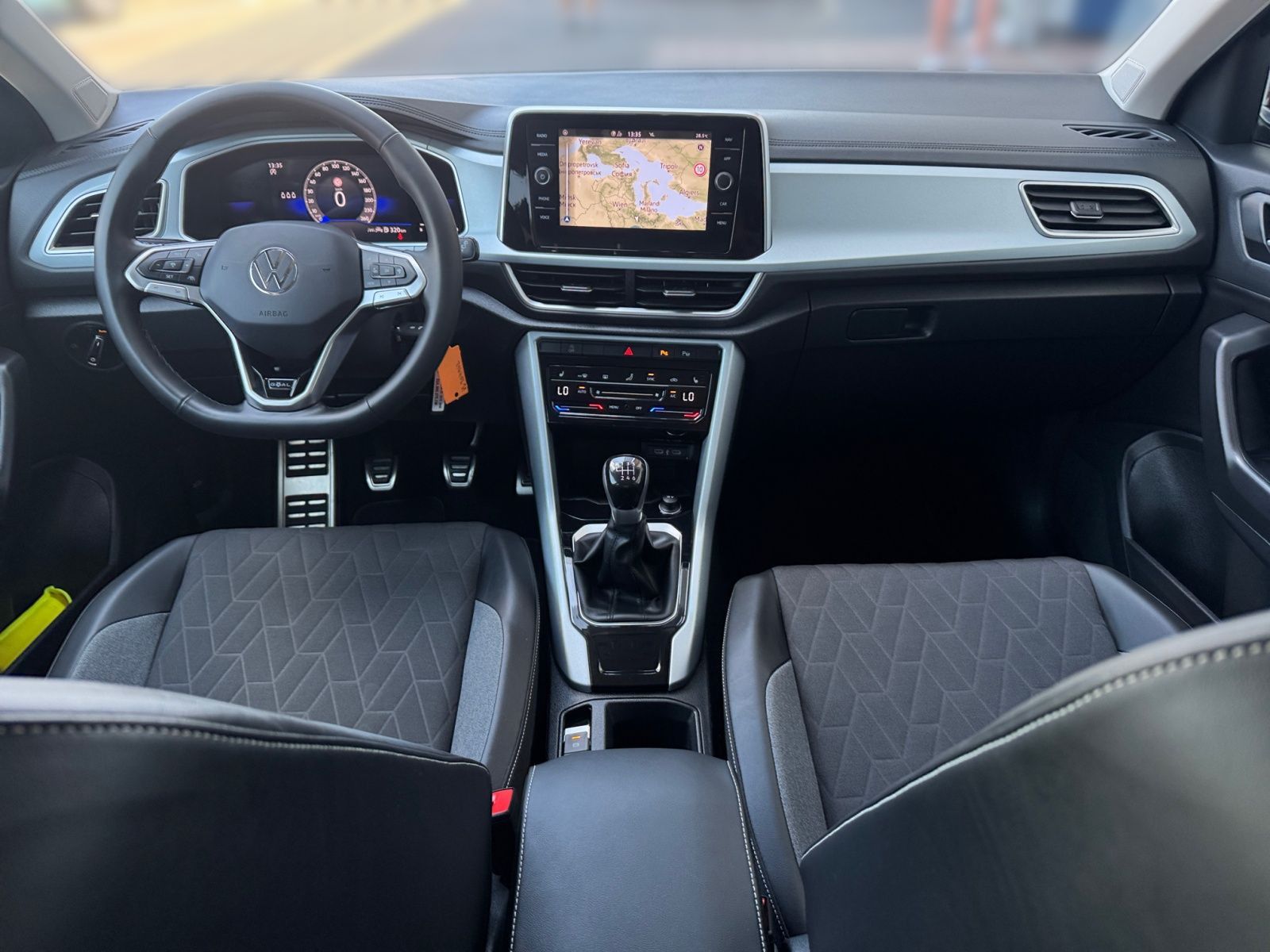 Volkswagen T-Roc - Bild 9
