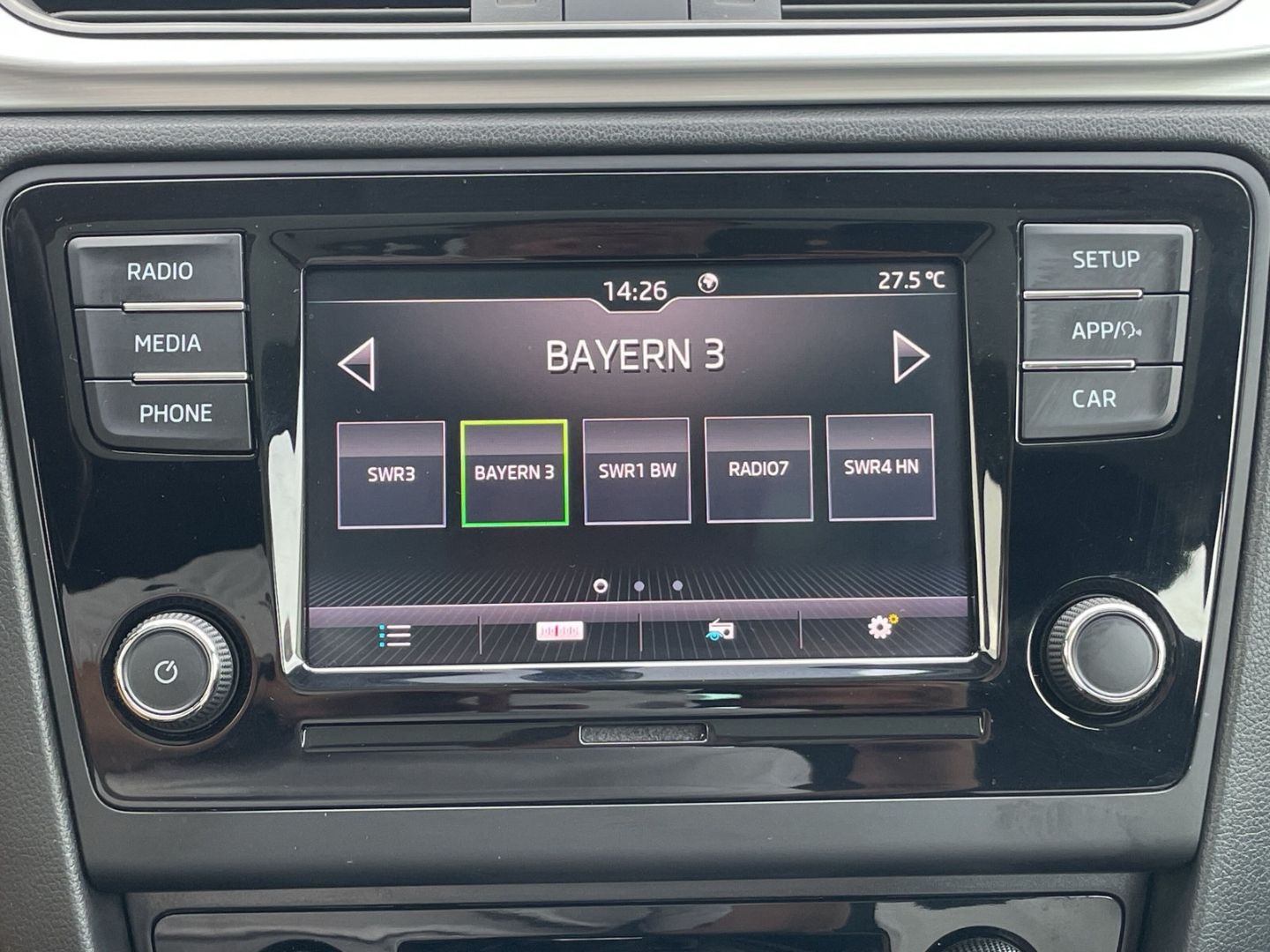 Rapid Spaceback 1.4 TSI DSG Ambition AHK/Pano/Xe