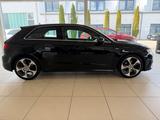 Audi A3 S Line Sport Navi LED 18´ Aut. - Audi A3 mit Benzin-Antrieb: Sportwagen, Automatik