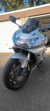 Honda CBR 900 RR Fireblade (SC44) - HONDA CBR 900 RR FIREBLADE