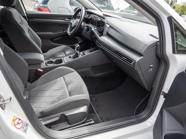 Golf VIII 1.5 TSI Style AHK ACC PANO MATRIX-LED