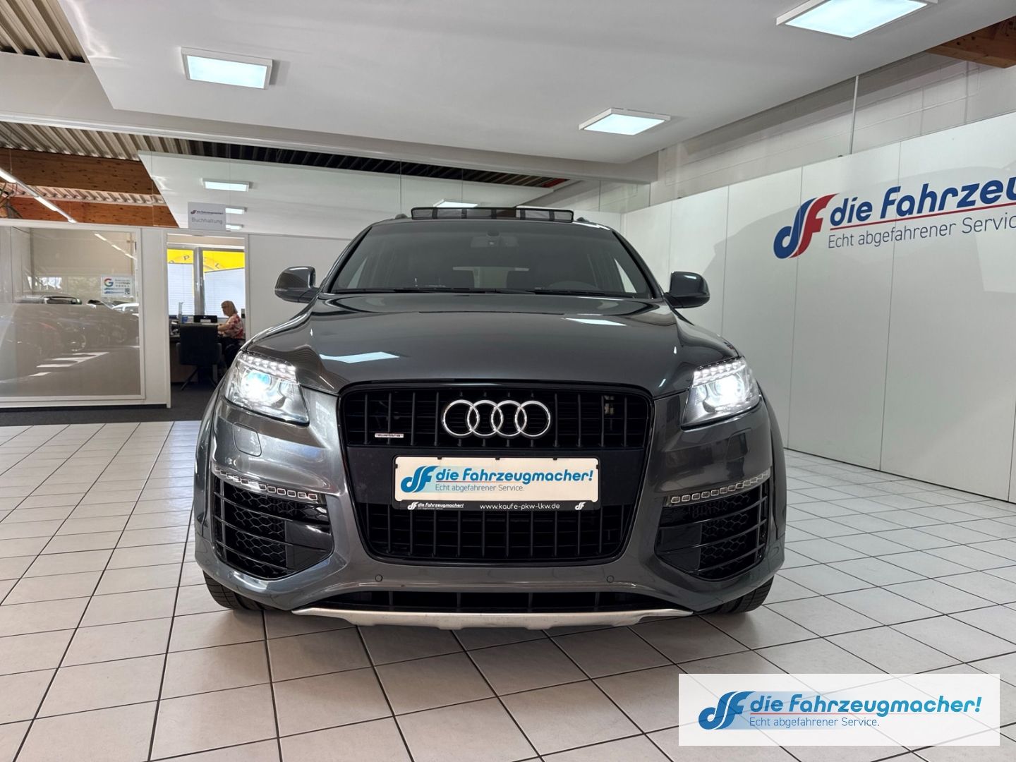 Fahrzeugabbildung Audi Q7 3.0 TDI quattro S line Plus Edition 7.Si.AHK