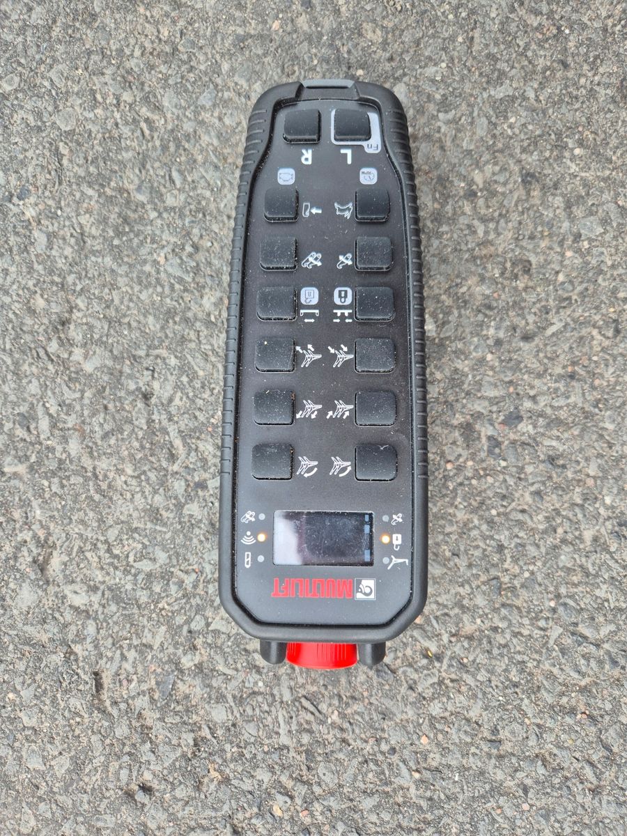 Fahrzeugabbildung Iveco AS280X58Y/ PS ON Hiab FTR18 Funk AHK Bett Cam