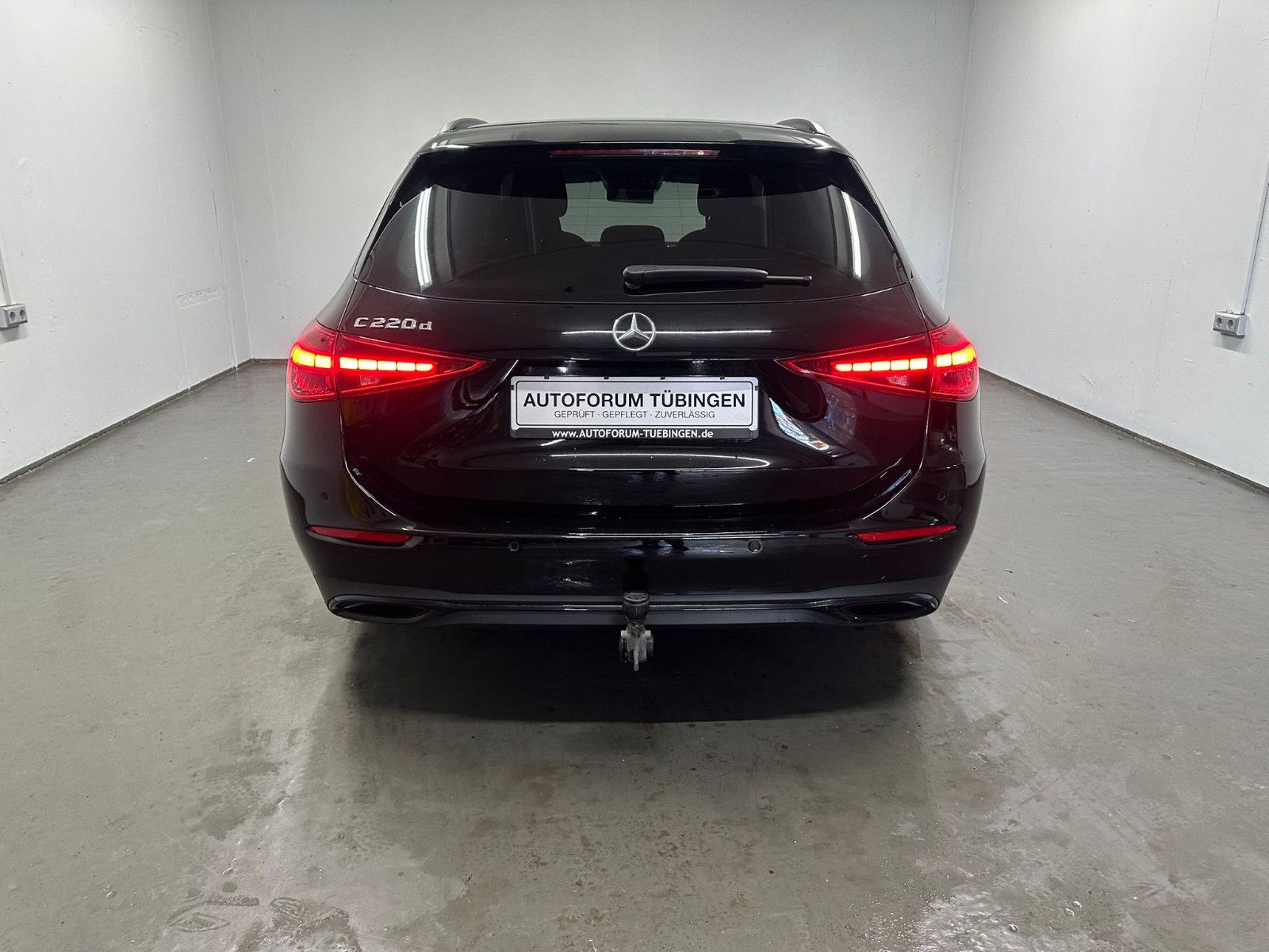 Fahrzeugabbildung Mercedes-Benz C 220 d T Autom. *HUD*AHK*MIDLINE*KAMERA*KEYLESS