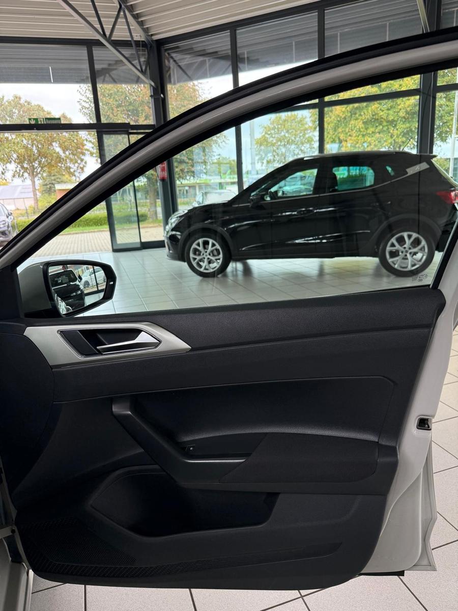 Volkswagen Polo VI Move DSG / LED / Paktronic / Climatronic, миниатюра 24