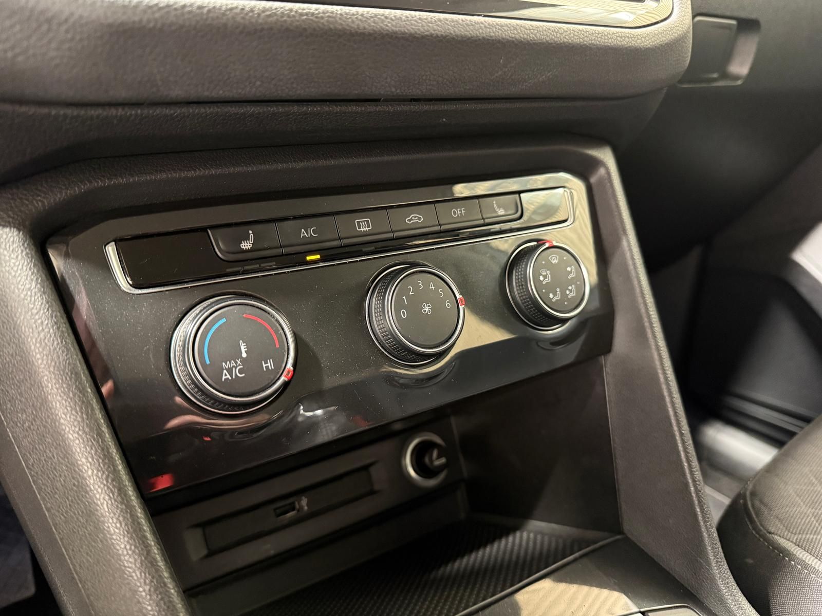 Volkswagen Tiguan 1.5 TSI Comfortline SHZ|AHK|RFK|Winter|PD foto 11