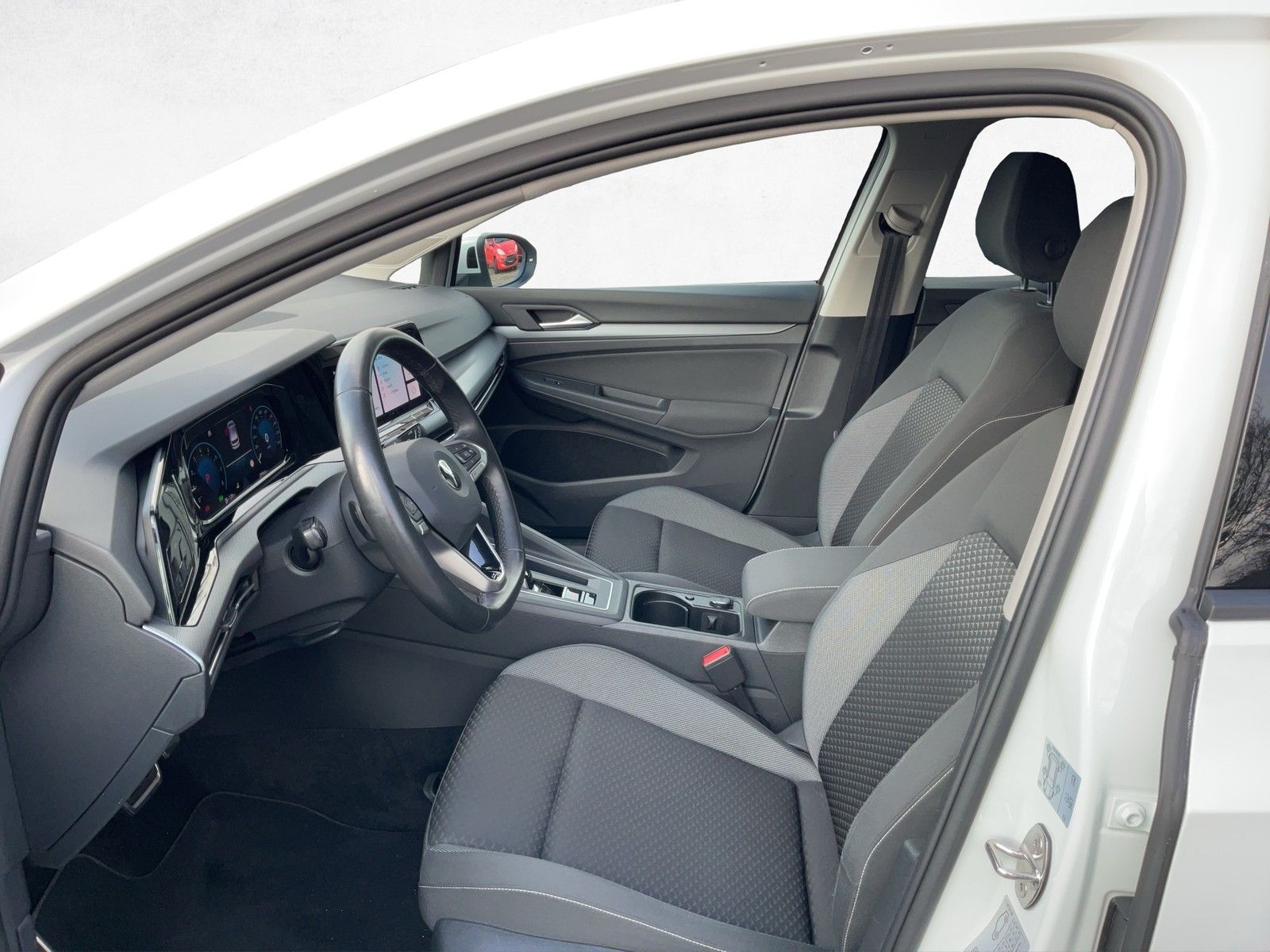 Volkswagen Golf Life 1.0 eTSI DSG /AHK/Navi/Sitzhz/LED foto 8