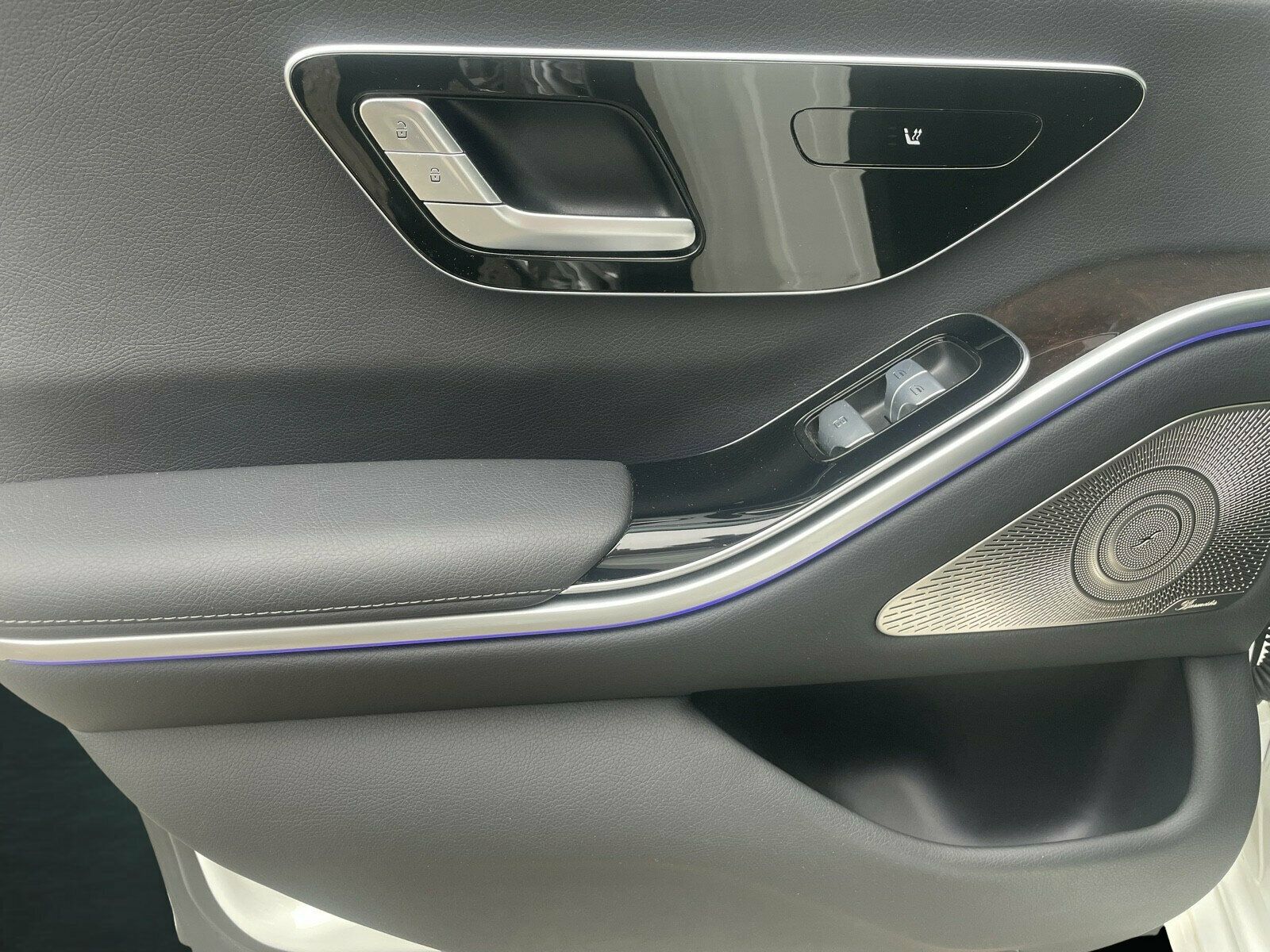 Mercedes-Benz S 580 e DISTRO+PANO+BURME+HUD+SITZKL+360+MASSAGE foto 13