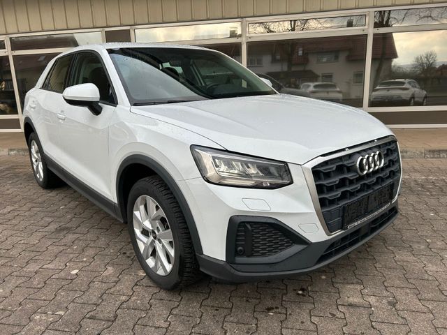 Audi Q2 35 TFSI *NAVI*SHZ*LED*AHK*RFK