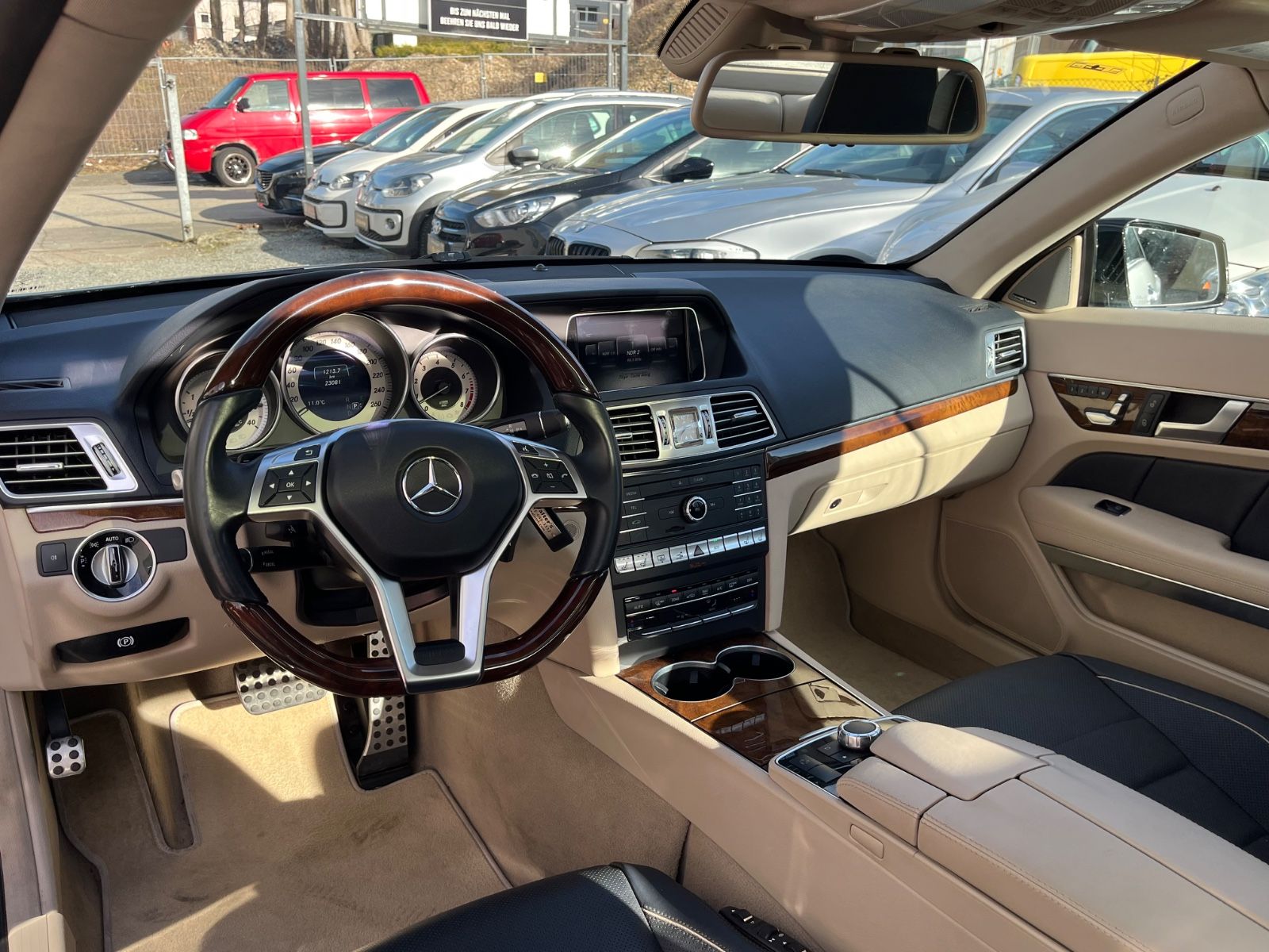 E400 Sport Edition Autom.*Navi*Alu*Pano*23tsd*HU