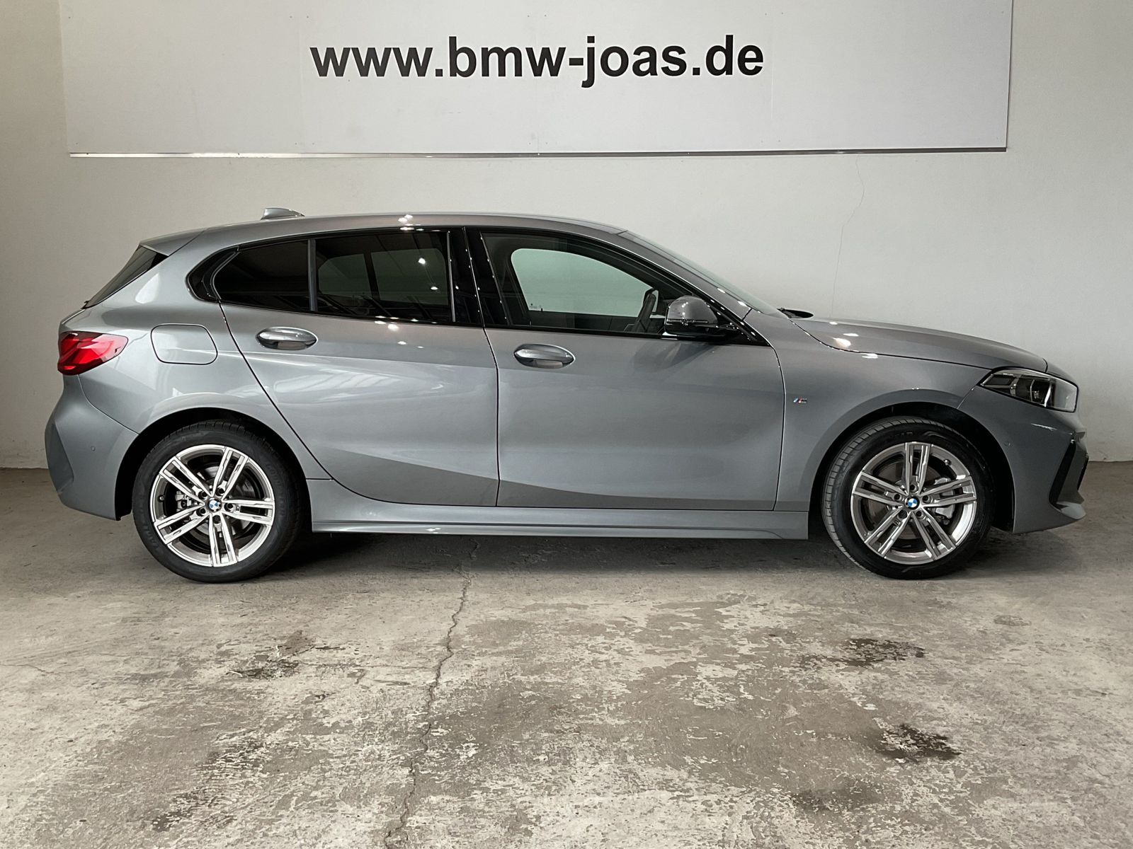 Fahrzeugeinzelansicht 15 Fahrzeugabbildung BMW 118i |elektr. Heckklappe |Lenkradheizung |Rückfa