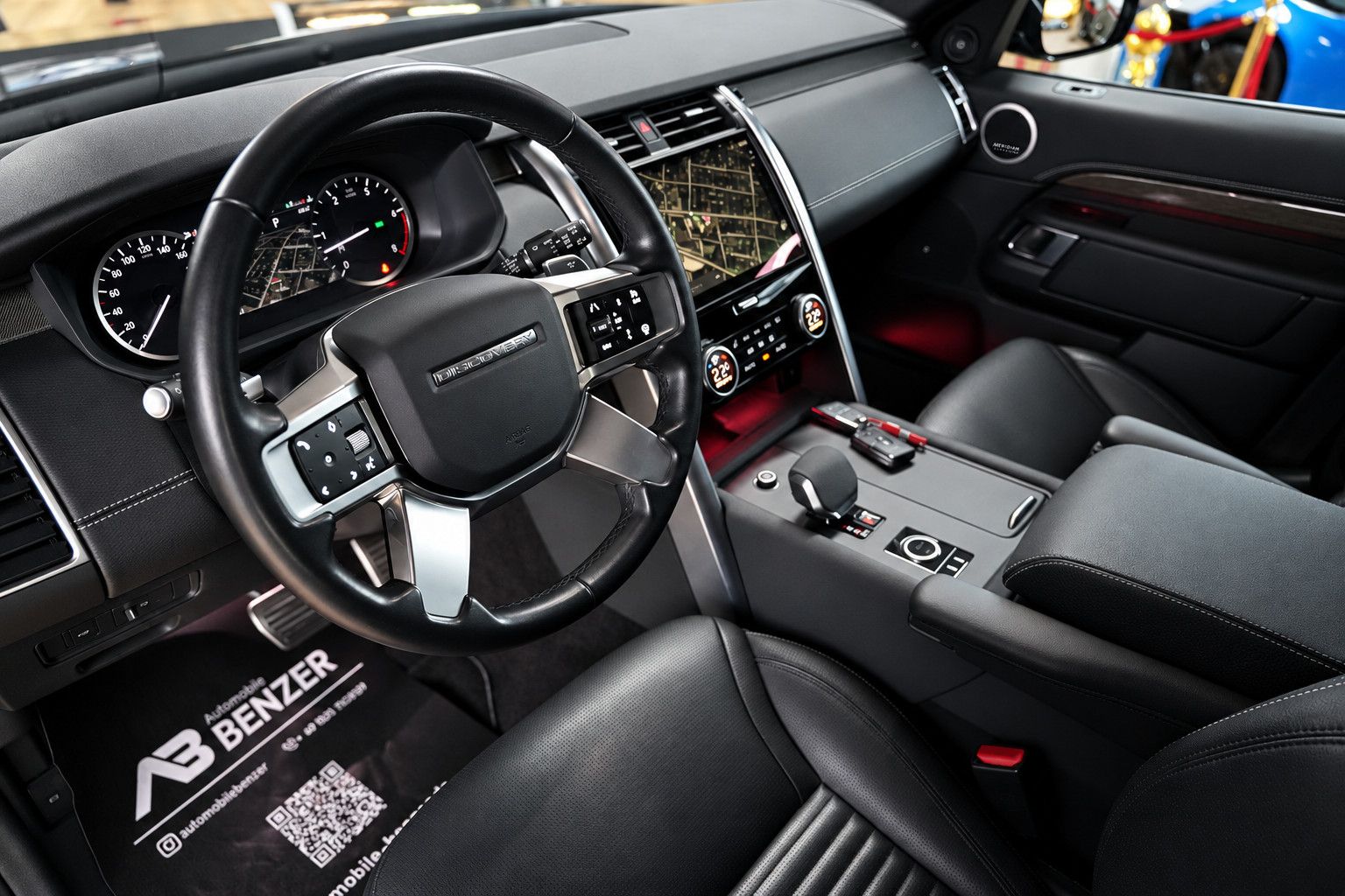 Fahrzeugabbildung Land Rover Discovery R-Dynamic AWD/7-SITZER/360'°Cam/AHK
