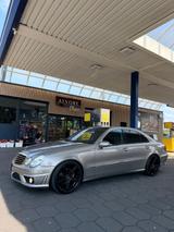 Mercedes-Benz E240 Avantgarde - gebrauchte Mercedes-Benz E 240 aus dem Jahr 2005