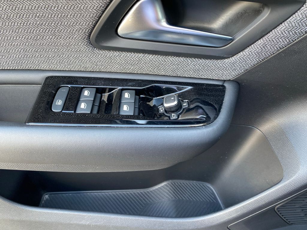 Fahrzeugabbildung Citroën C5 X 130 Automatik FEEL PACK *ACC*Navi*19Zoll*