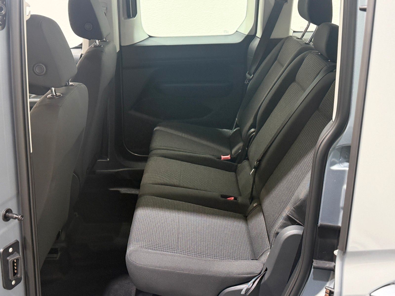 Fahrzeugabbildung Volkswagen DSG-Family-5Si-AppCon-RFK