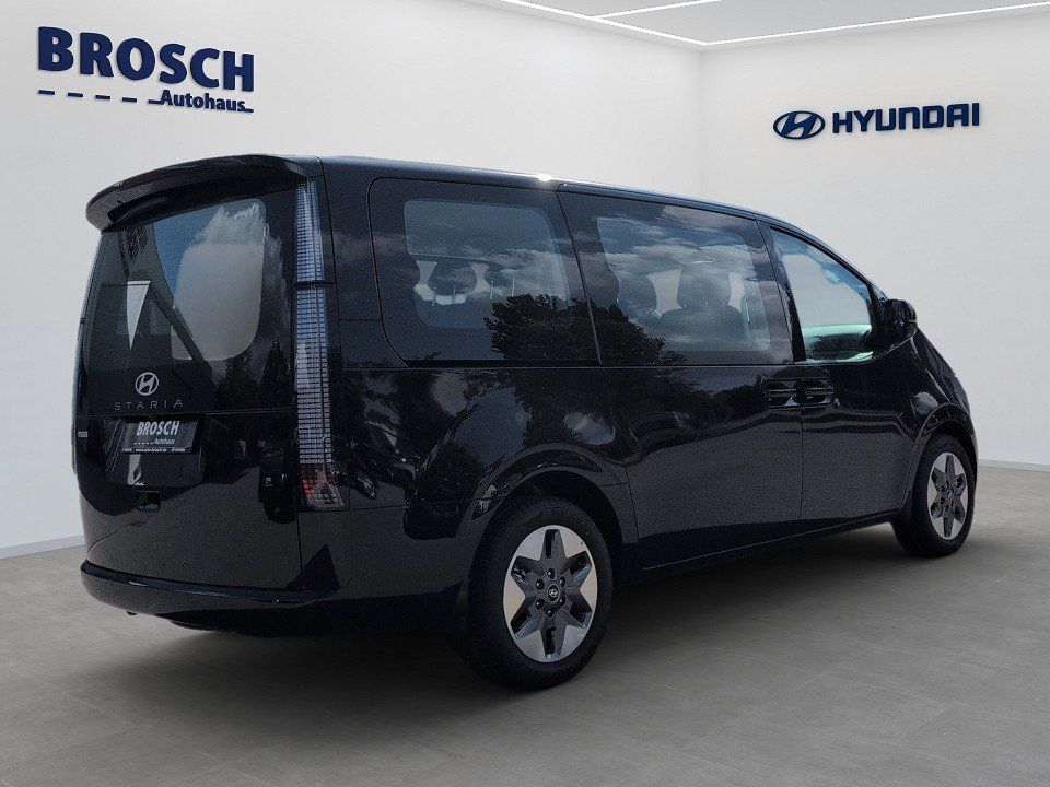 Fahrzeugabbildung Hyundai STARIA HEV 9SITZ 1.6T AT TREND 18ALU+PARK-P+NAV
