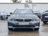 BMW 318d A PANO 360°KAM RFK NAVI LED Sound Syst. LM - BMW 318 in Duisburg