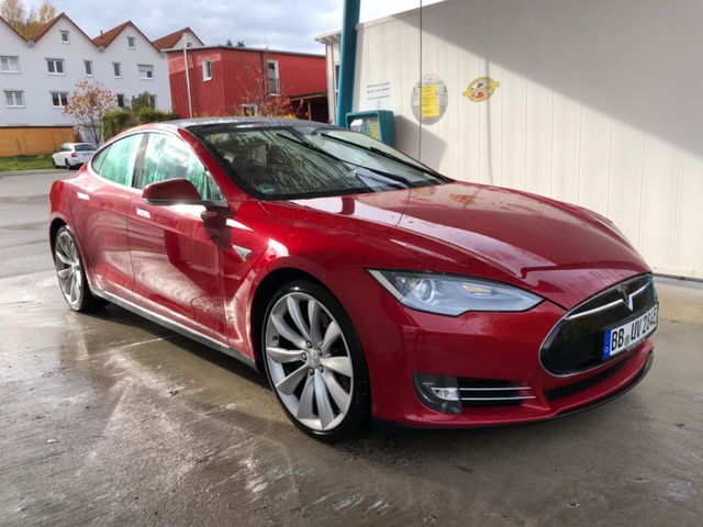 Tesla Model S P85 421 PS free Supercharger CCS 8 Fach