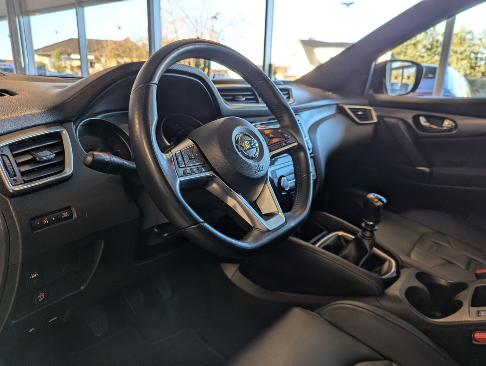 NISSAN Qashqai 1.6 DIG Tekna+ Pano Bose 360° Memory 19" - Image 20