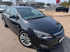 Opel Astra J Sport 1.6 (180PS) Navi, AHK, PDC