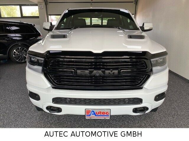 Fahrzeugabbildung Dodge LARAMIE  NIGHT EDITION-TAILGATE-12"-4x4