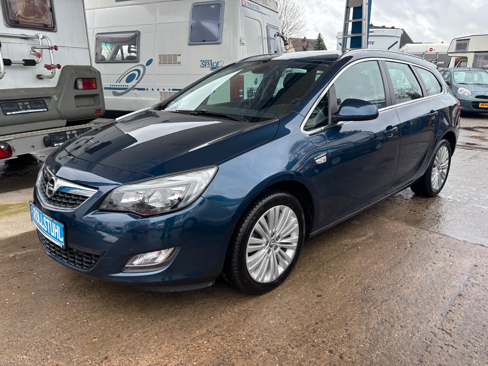 Opel Astra J Sports Tourer*Behindertengerecht*TÜV NEU