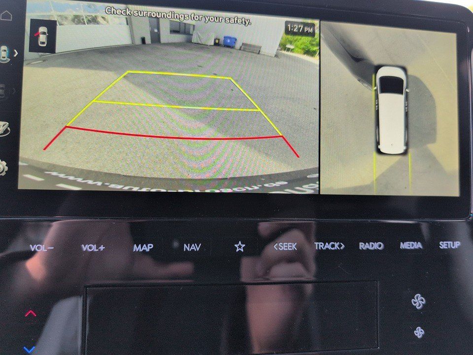 Fahrzeugabbildung Hyundai STARIA HEV 9SITZ 1.6T AT TREND 18ALU+PARK-P+NAV