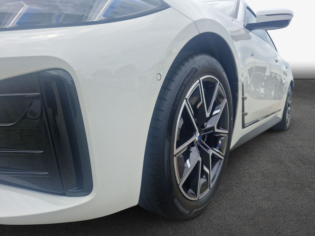 BMW i4 - Bild 7