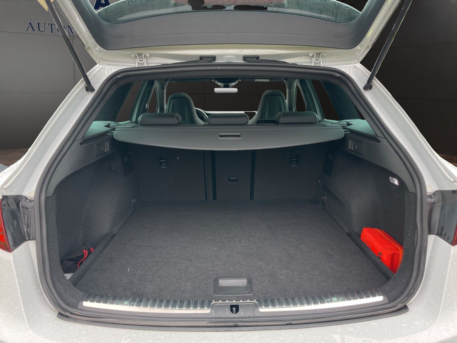 Fahrzeugabbildung SEAT LeonST Cupra*Pano*ACC*Soundsystem*Carplay*Allrad