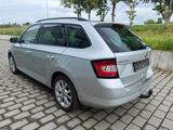 Skoda Fabia Combi Joy 1.Hand KLIMA TEMPOMAT - Skoda Fabia Joy mit Benzin-Antrieb