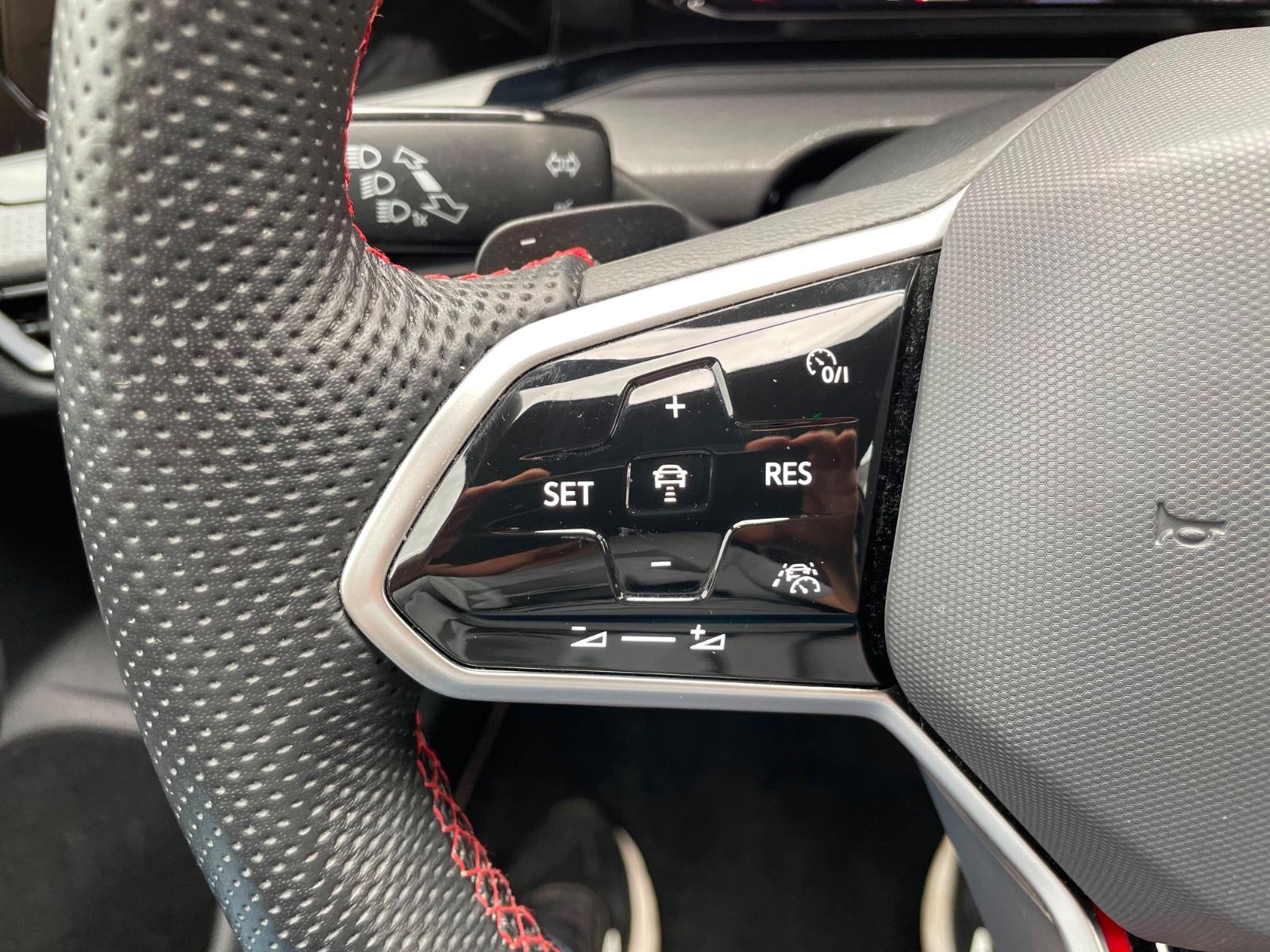 Volkswagen Golf VIII GTI 2.0 TSI ACC AHK LED+ Pano Navi, миниатюра 11