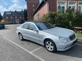Mercedes-Benz Mercedes E350 Gas Benzin - Mercedes-Benz E 350 mit LPG-Antrieb