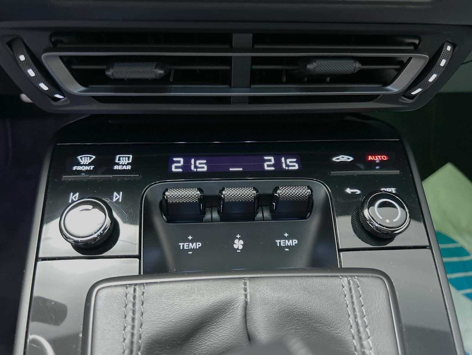 Porsche 992 911 GT3 Touring Ceramic Lift Anschlussg