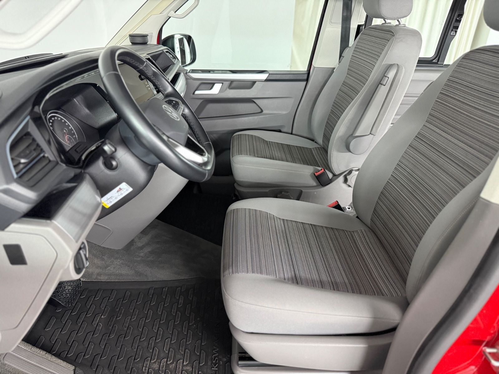 Volkswagen T6.1 California Beach Tour AHK Kamera Markise foto 7