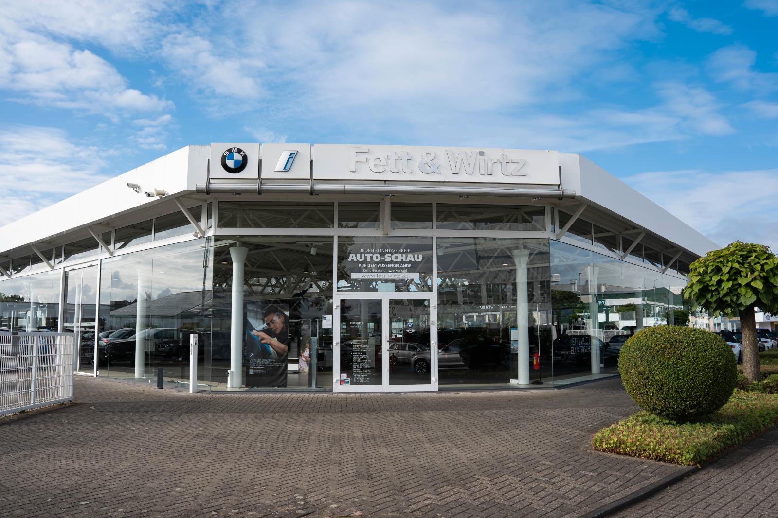 showroom-image-main