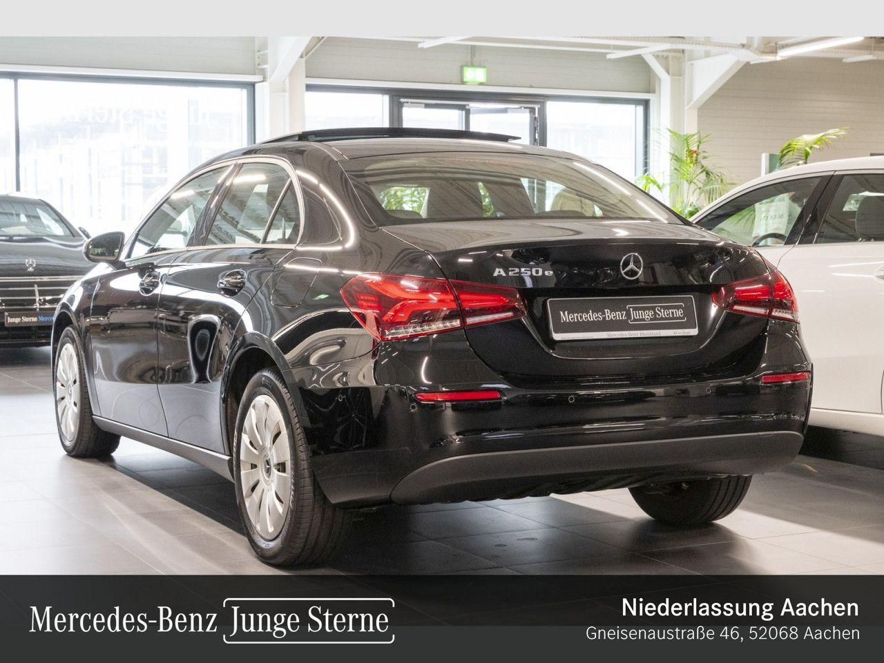 Mercedes-Benz A 250 e Lim Pano/LED/Kam/CarePlay/Navi+/DAB/PTS