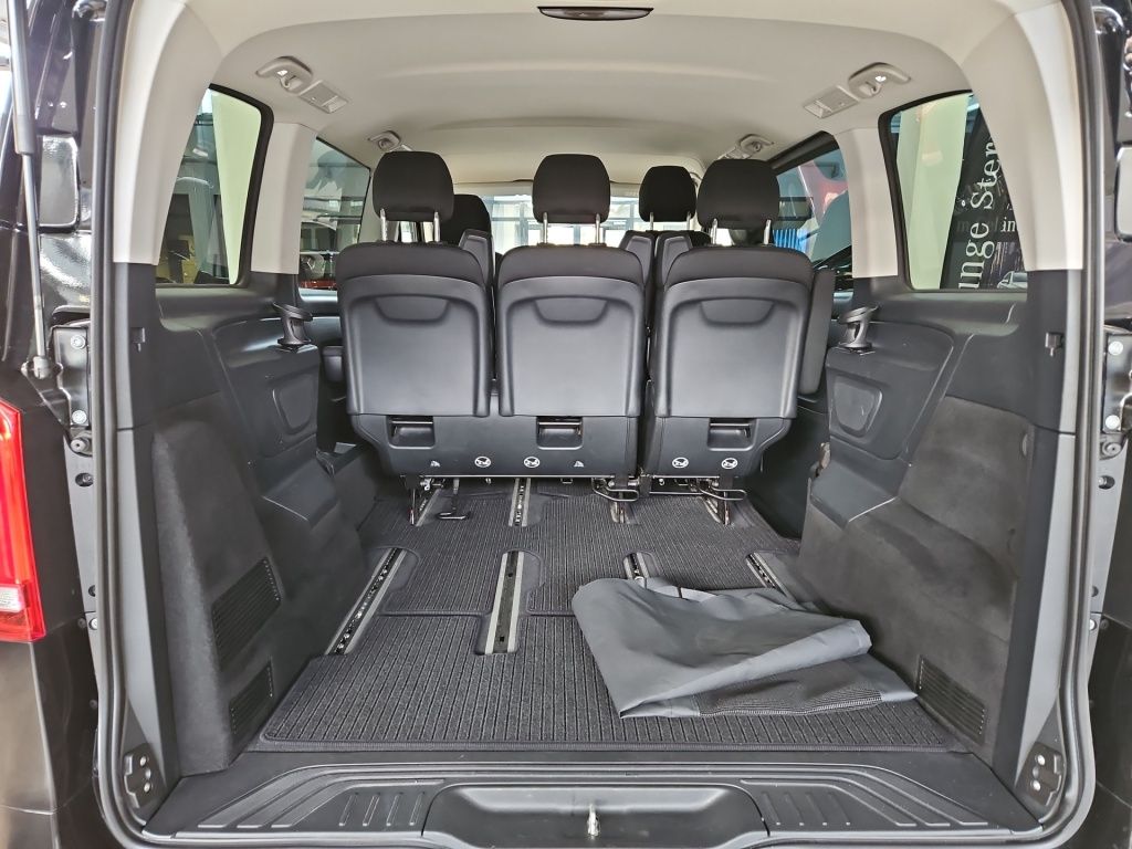 Fahrzeugabbildung Mercedes-Benz Vito 119 CDI Tourer kompakt Navi Distronic LED