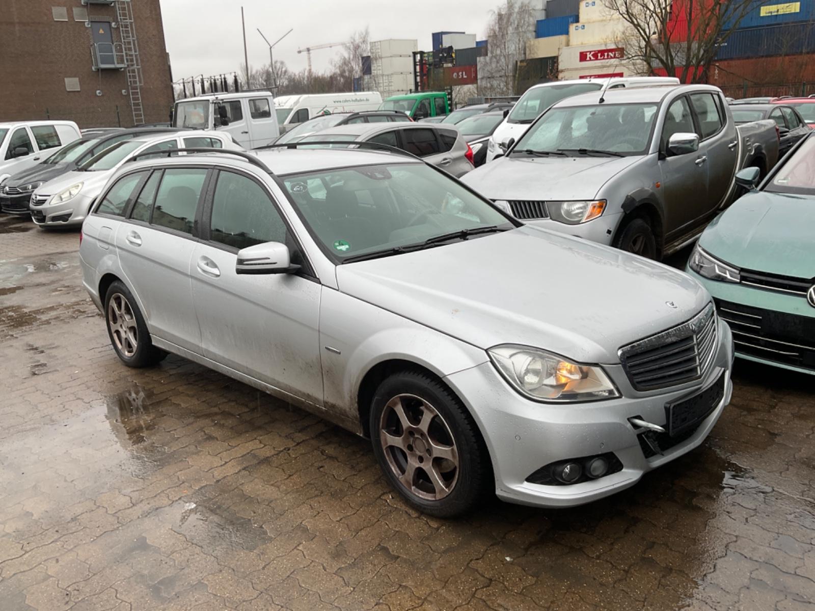 Mercedes-Benz C 180 C T-Modell MOTORSCHADEN !