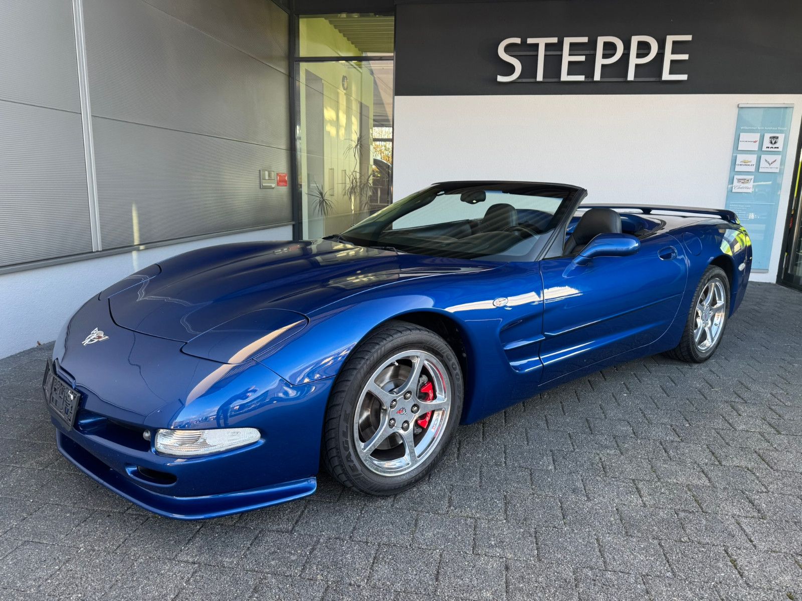 Corvette C5 Cabrio 5,7 V8 unfallfrei EU-Modell