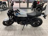 Yamaha XSR700 - YAMAHA XSR700