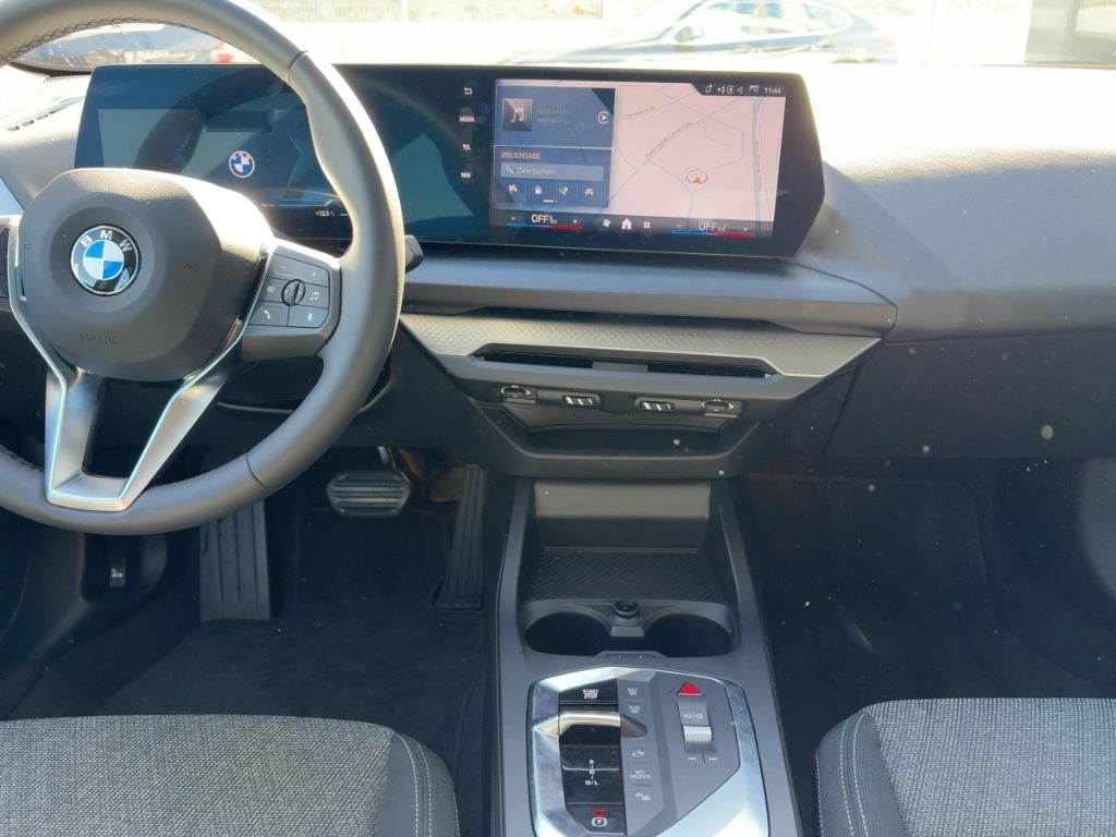 BMW 216 - Bild 8