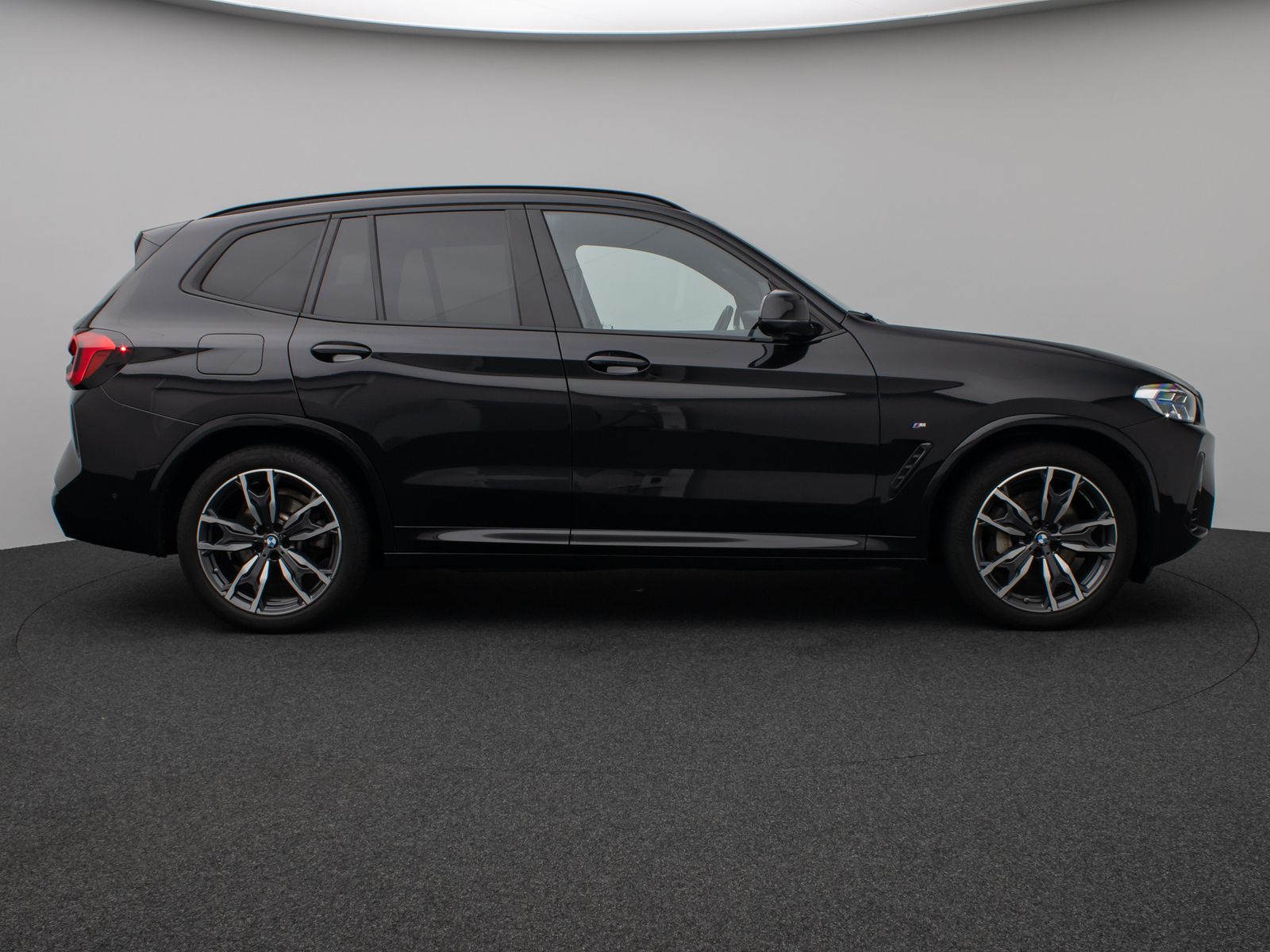 Fahrzeugabbildung BMW X3 xD30d M Sport Kamera Laser DAB HiFi AHK 20"