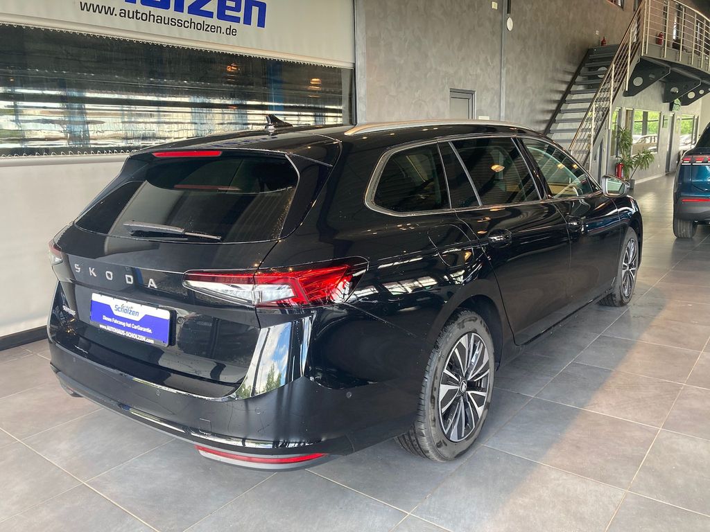 Skoda Superb — fotografia 3