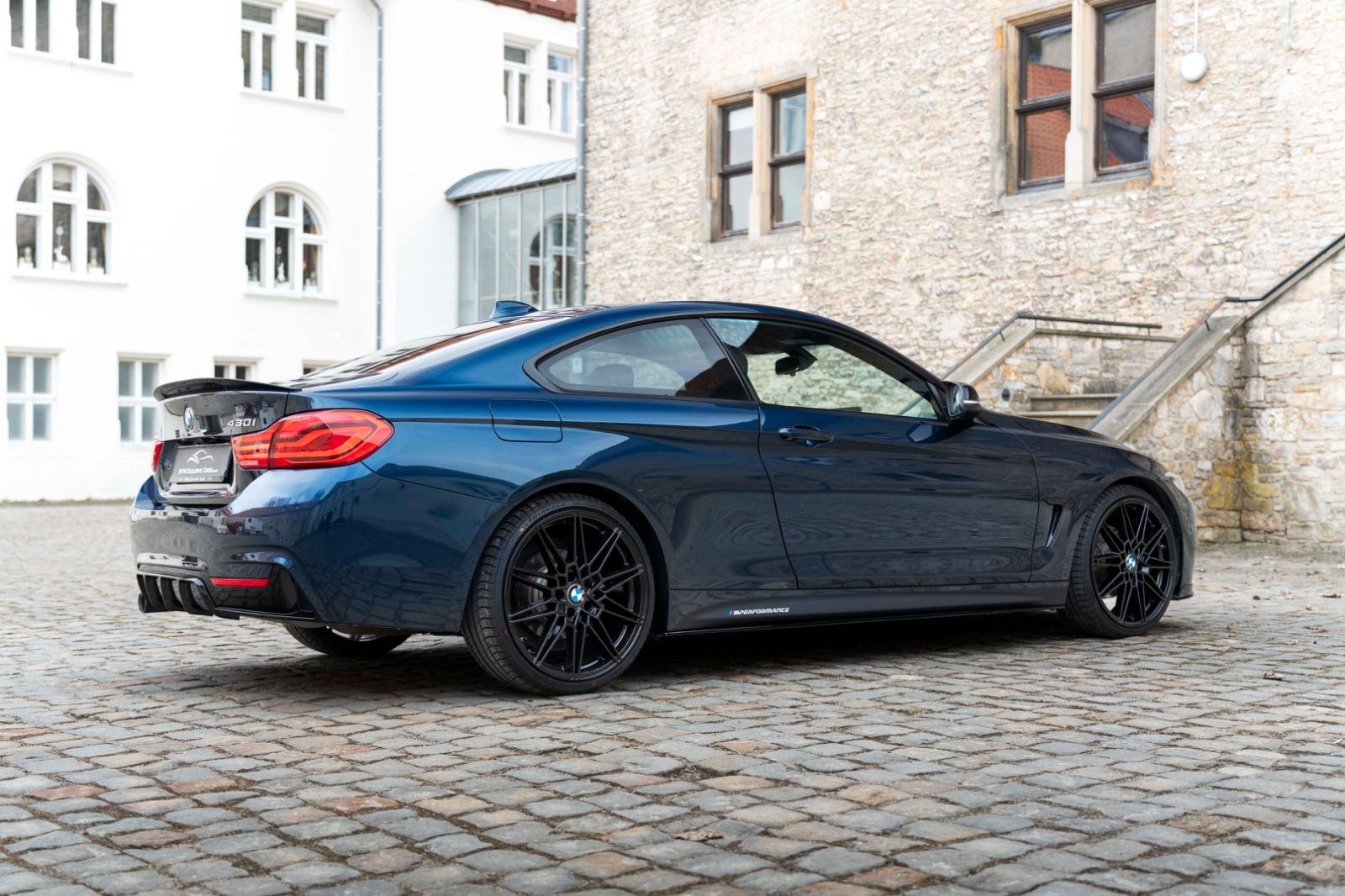 Fahrzeugabbildung BMW 430I M-Performance HIFI LED KAM CARPLAY CARBON