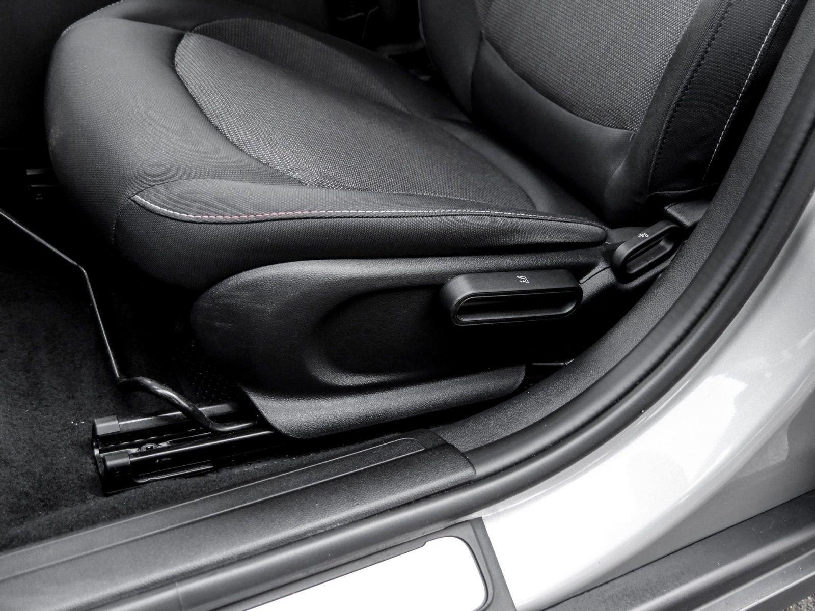 MINI Cooper Clubman ESSENTIAL TRIM+DA+KAMERA+LED+SHZ