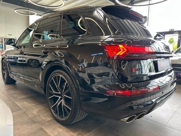 Audi SQ7*MATRIX*1.HAND*TÜV-NEU*AHK*PANO*ALCANTARA*